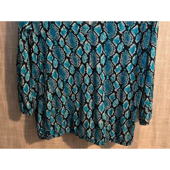 Women's Michael Kors Top Size‎ S Blue Snake Print - Picture 2 of 6